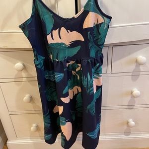 Pretty stretchy dress size small